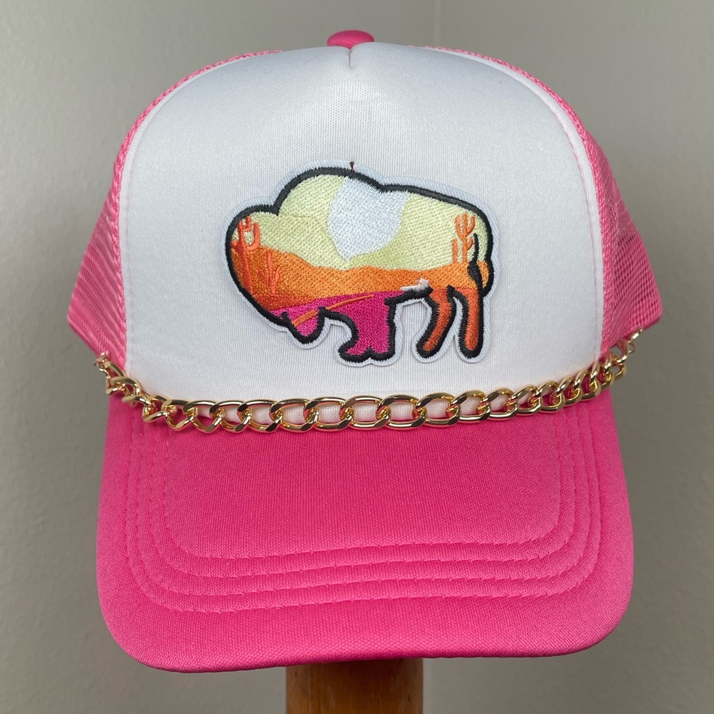 NEW Buffalo Bison Trucker Hat Pink & White  With Gold  Chain